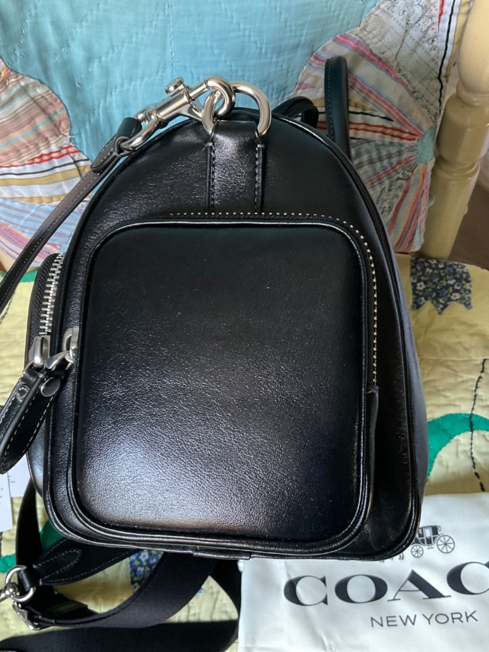 Coach Compass 35 w/pockets - Picture 4 of 9